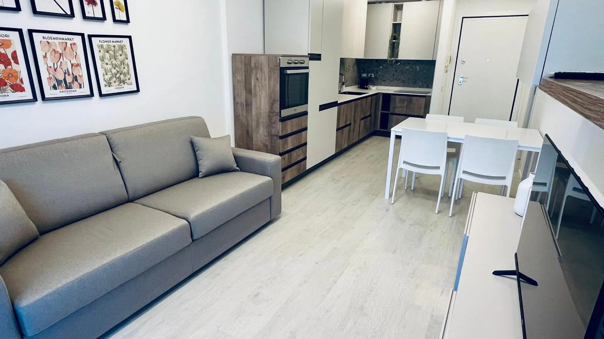 Kristall Lago Residence Desenzano del Garda 2*,  Italien