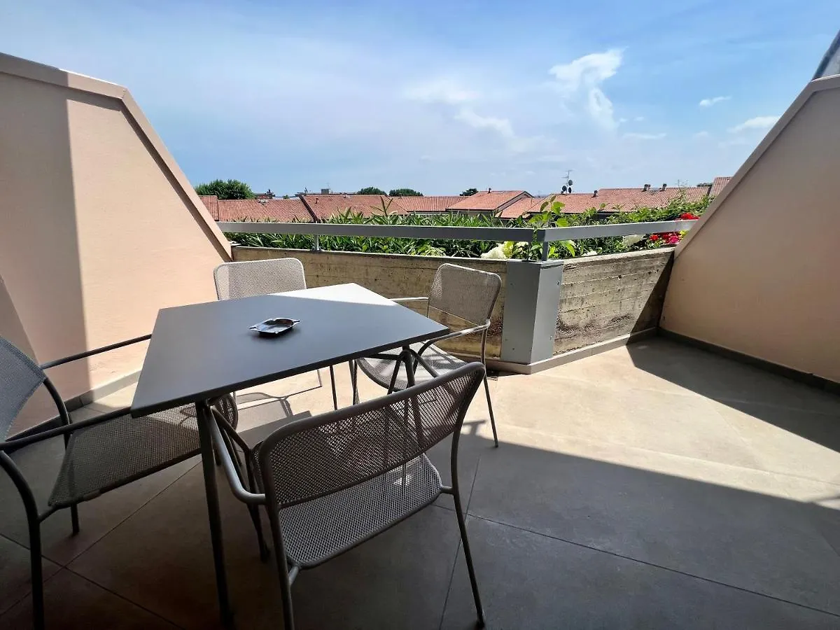 Kristall Lago Residence Desenzano del Garda 2*,  Italie