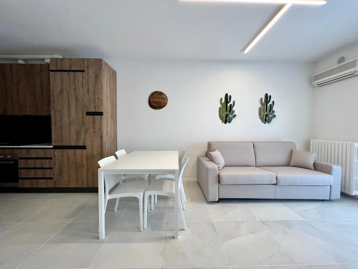 Kristall Lago Residence Desenzano del Garda 2*,