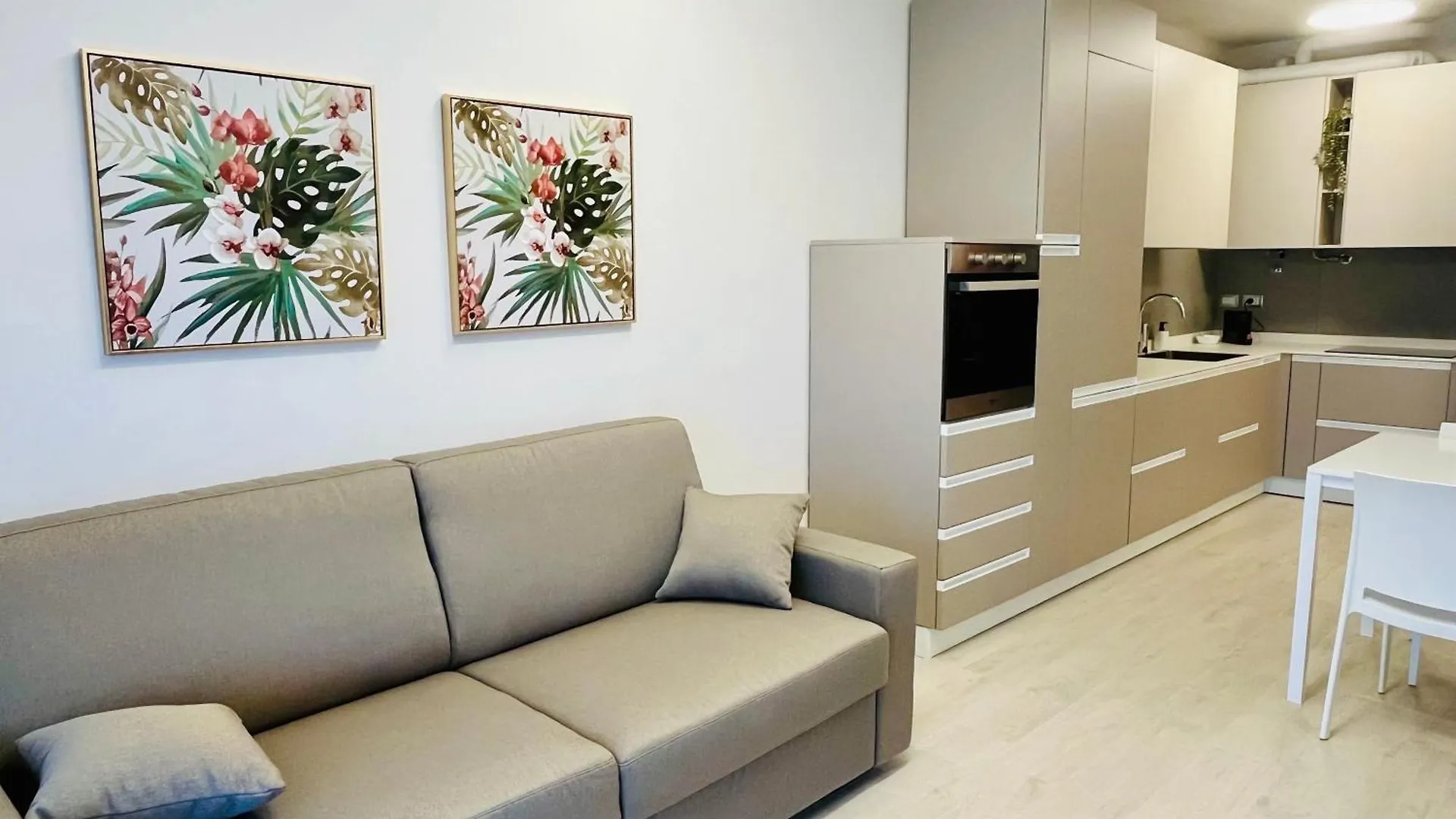 Kristall Lago Residence Desenzano del Garda Apartahotel