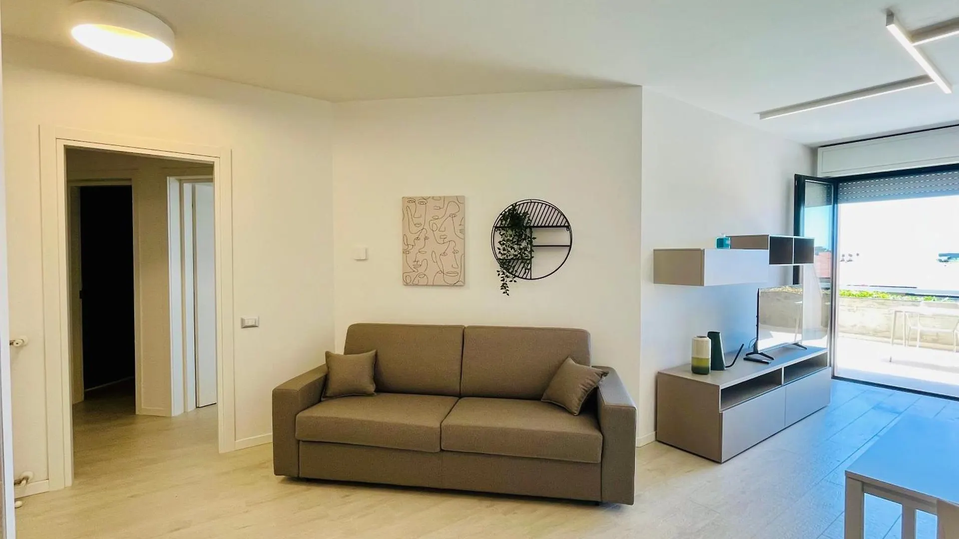 Apartahotel Kristall Lago Residence Desenzano del Garda